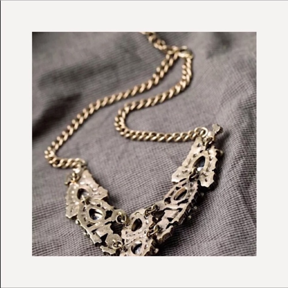 BLUE STATEMENT CRYSTAL NECKLACE - Picture 3 of 3